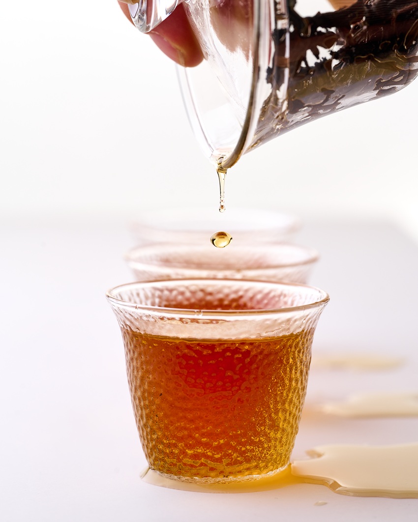 Zhengshan Xiaozhong (Lapsang Soushong) Black Tea - Image 3